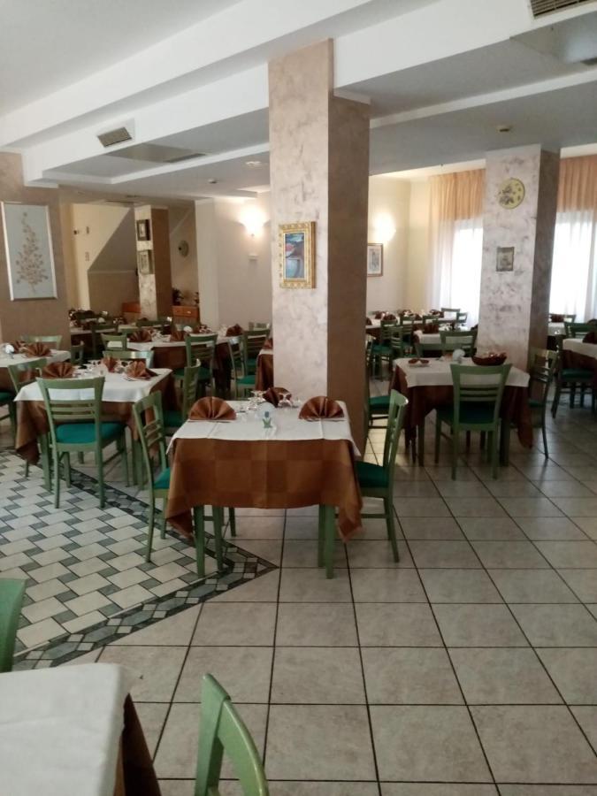 Hotel Costa Verde 圣乔瓦尼·罗通多 外观 照片